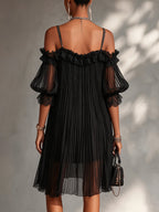 Vittoria | Mini Abito Nero in Chiffon con Spalle Scoperte e Elegante Bordo in Pizzo