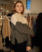 Maglione in Cashmere: Eleganza e Comfort per Ogni Occasione