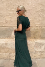 Vestito Santana: Eleganza e Stile per Ogni Occasione