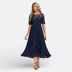 Mariana – Abito in Pizzo Elegante con Maniche Corte per un Look Unico