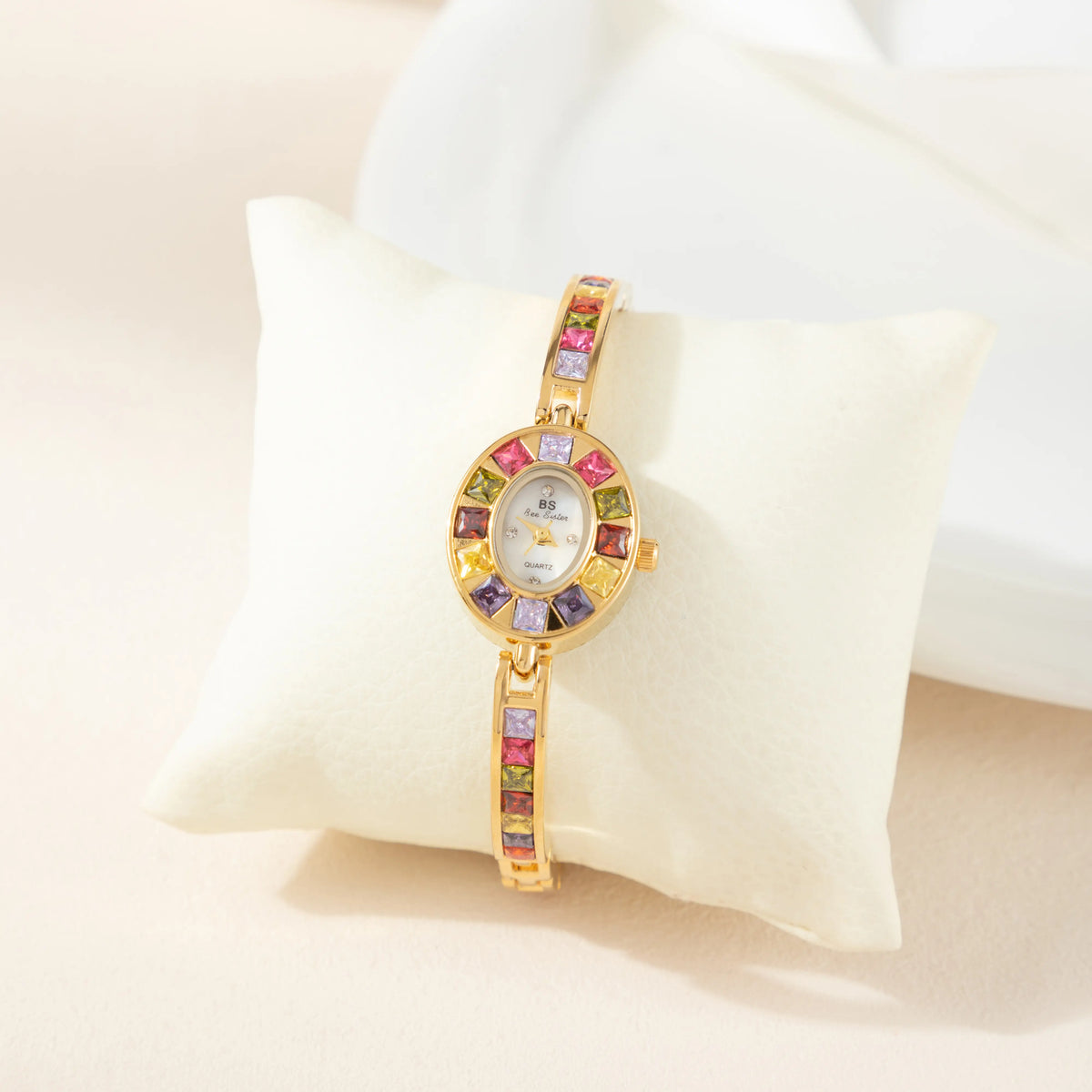 Maria - Kera: Eleganza e Stile per Ogni Occasione