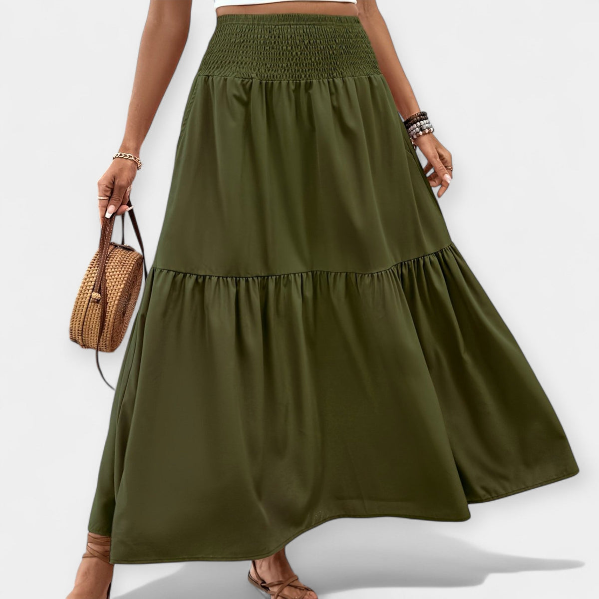 Fiorita Elegante: Gonna alla Moda per un Look Fresco e Stagionale