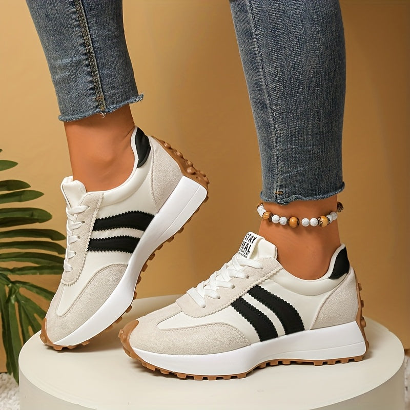 Nova – Sneakers Retro con Plateau e Suola Ammortizzata per il Massimo Comfort