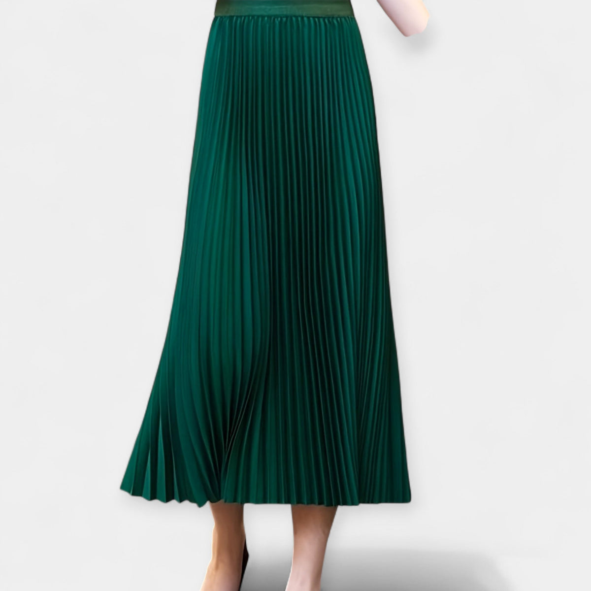Elegante Gonna Lunga Plissettata in Satin: Stile e Comfort per Ogni Occasione!
