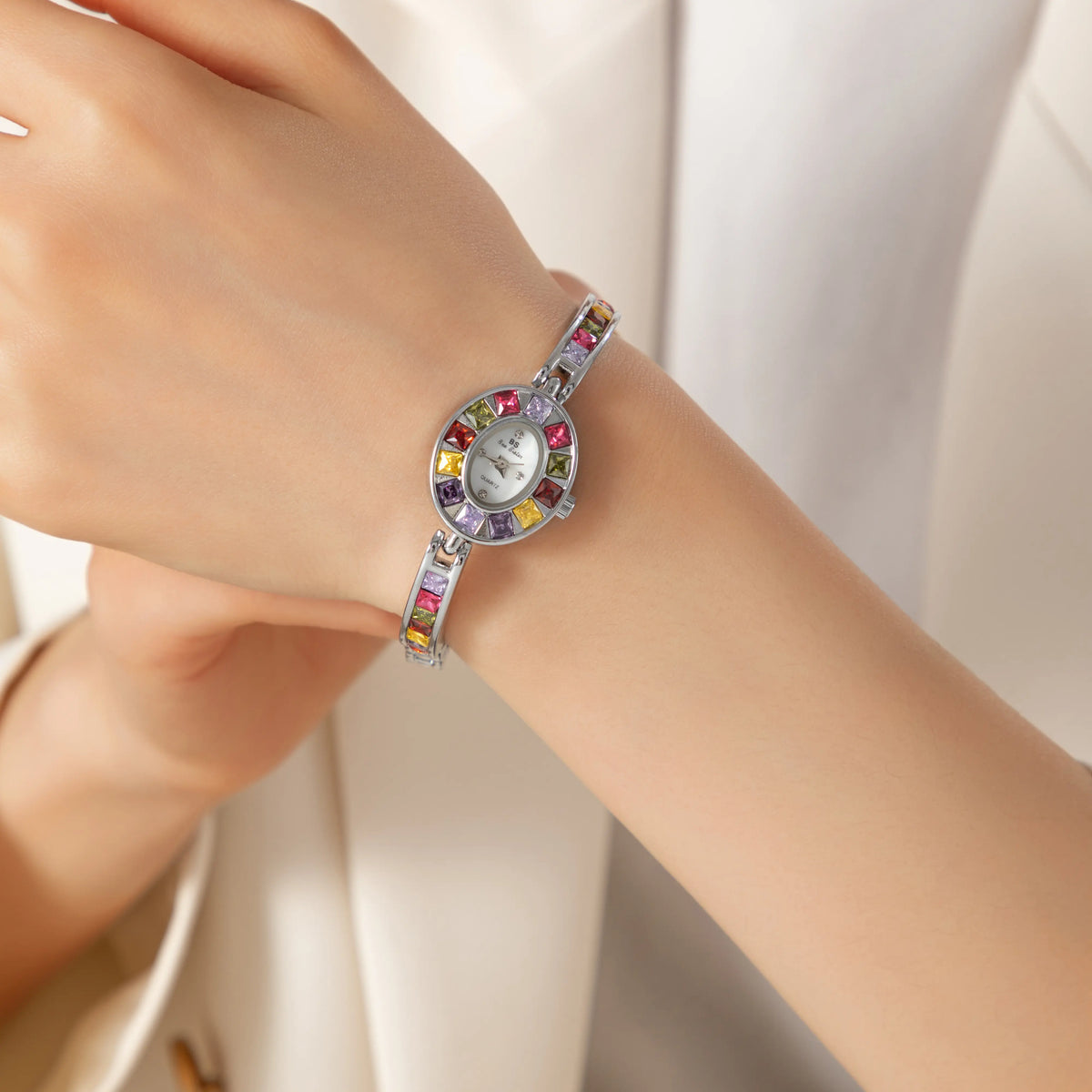 Maria - Kera: Eleganza e Stile per Ogni Occasione