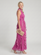 Abito Maxi Orea con Collo Alto e Strati di Rouches - Eleganza e Stile Unici!