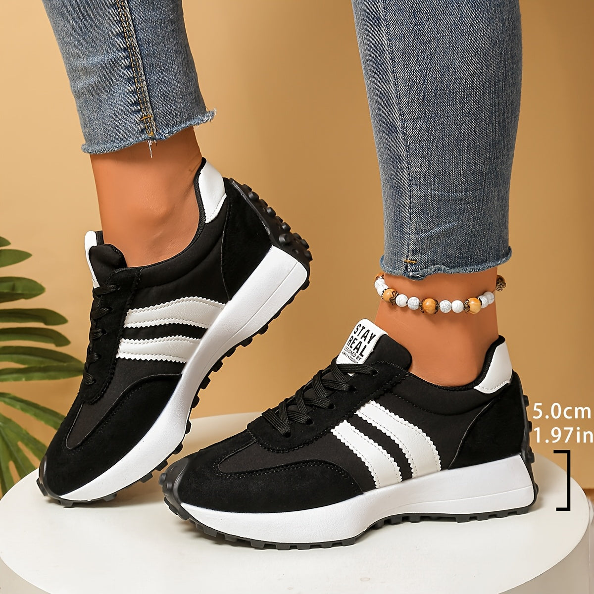 Nova – Sneakers Retro con Plateau e Suola Ammortizzata per il Massimo Comfort