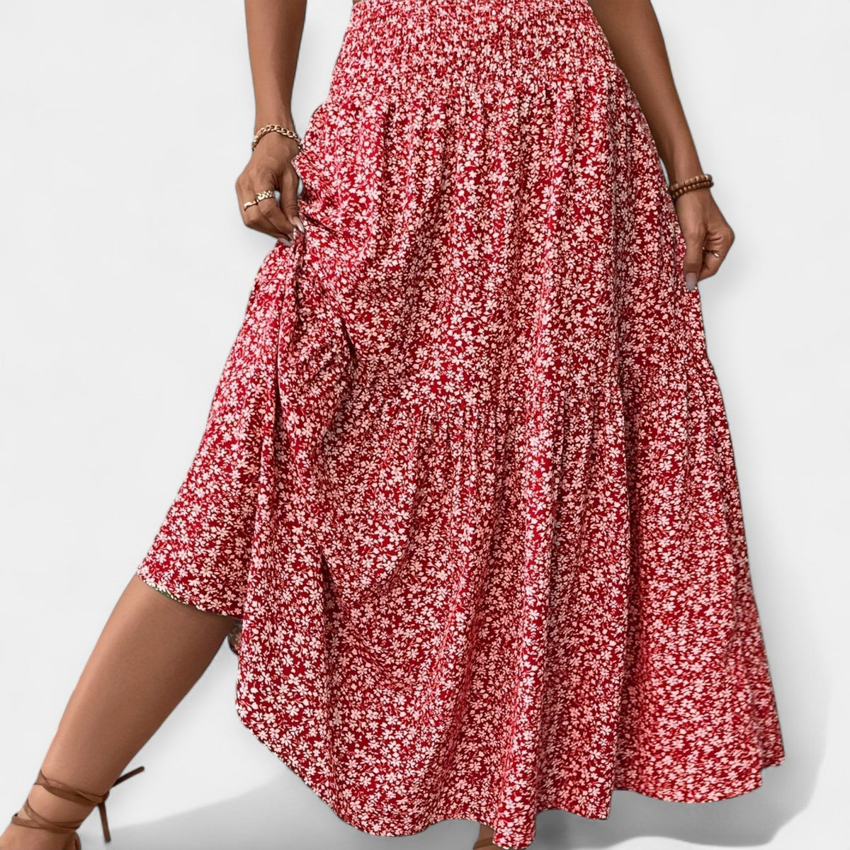 Fiorita Elegante: Gonna alla Moda per un Look Fresco e Stagionale