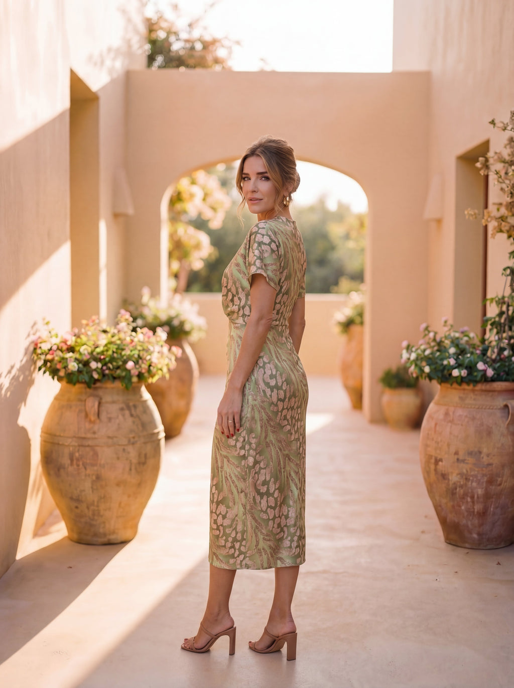 Antonella | Abito Elegante in Tessuto Leggero e Fluido - Stile e Comfort per Ogni Occasione