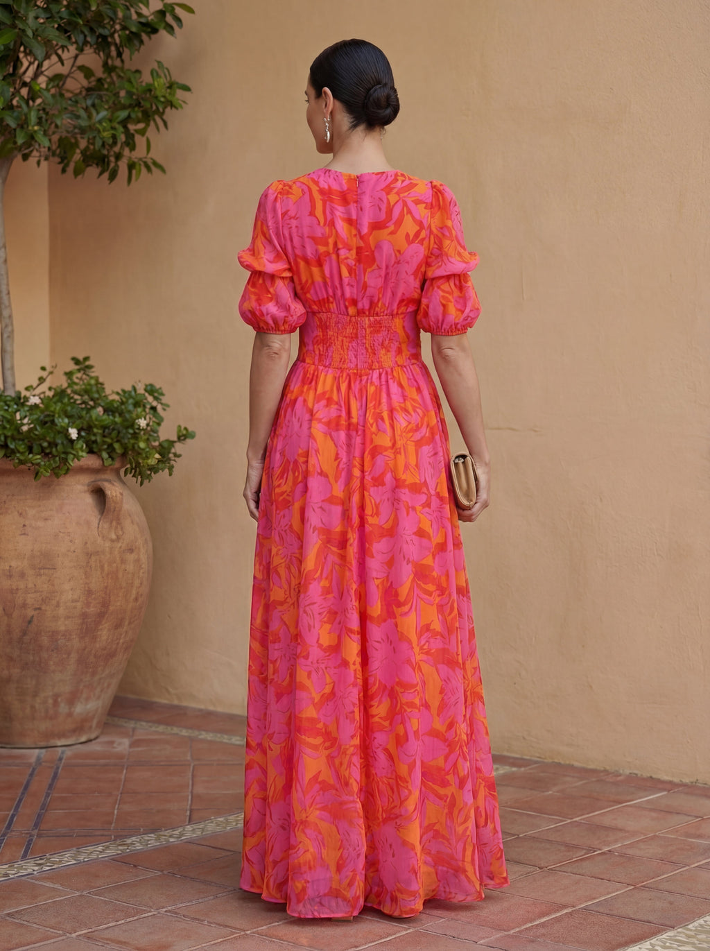 Vestito Olvera: Eleganza e Stile per Ogni Occasione