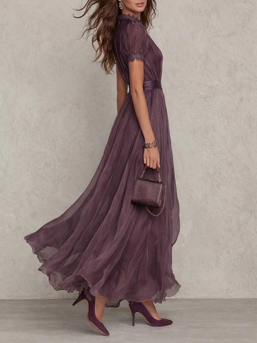 Flavia - Abito Lungo Viola con Scollo a Goccia e Dettagli in Pizzo Chiffon | Eleganza e Stile