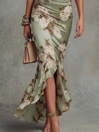 Ana - Abito Lungo Asimmetrico in Satin Verde con Scollatura a V - Eleganza Unica per Ogni Occasione!