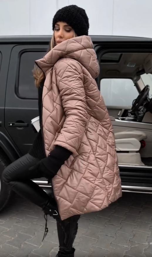 ABITO IMBOTTITO BOGNA™ - Eleganza e Comfort per Ogni Occasione!