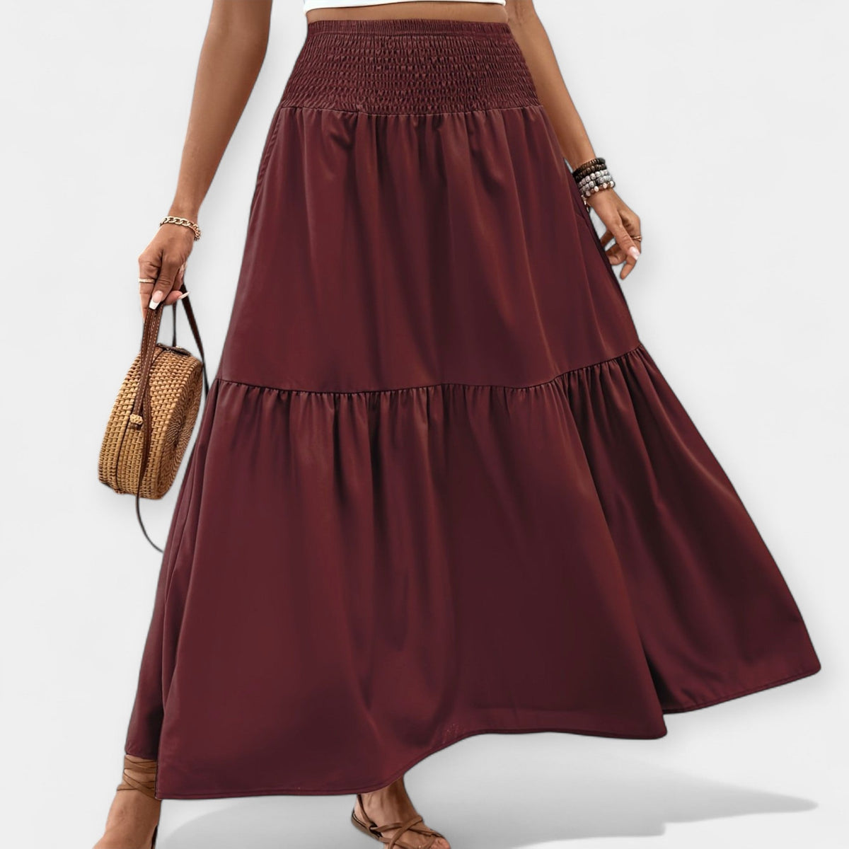 Fiorita Elegante: Gonna alla Moda per un Look Fresco e Stagionale