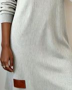 Celine | Abito Elegante Giornaliero con Maniche Lunghe e Collo Alto - Stile e Comfort per Ogni Occasione