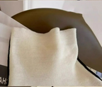 Maglione Lungo a Collo Alto: Comfort e Stile per Ogni Occasione!