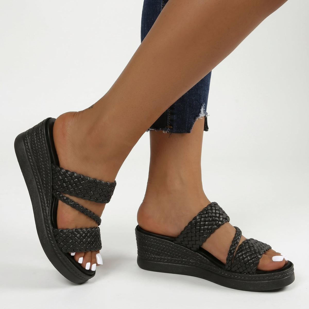 Diana - Sandali Eleganti con Cinghie Intrecciate per un Look Unico