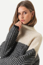 Maglione in Cashmere: Eleganza e Comfort per Ogni Occasione