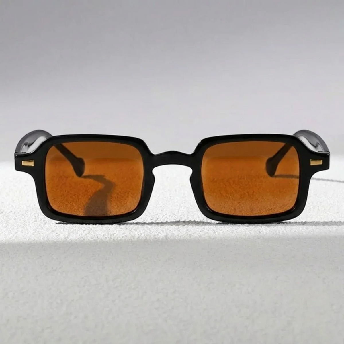 AMANTEA | Occhiali da Sole Rettangolari Eleganti e Trendy