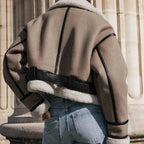 Giacca in Pelle Polare: Stile e Comfort per Ogni Avventura!