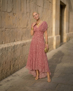 Vestito Santana: Eleganza e Stile per Ogni Occasione