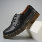 Martim - Eleganza a Bassa Caviglia: Calzature Chic per Ogni Occasione