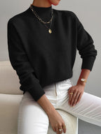 Sure! A catchy and SEO-friendly translation for "MAGLIONE" in Italian could be: **"Maglione Elegante per Ogni Occasione - Comfort e Stile"**. This title highlights elegance, versatility, comfort, and style, making it appealing for search engines and poten