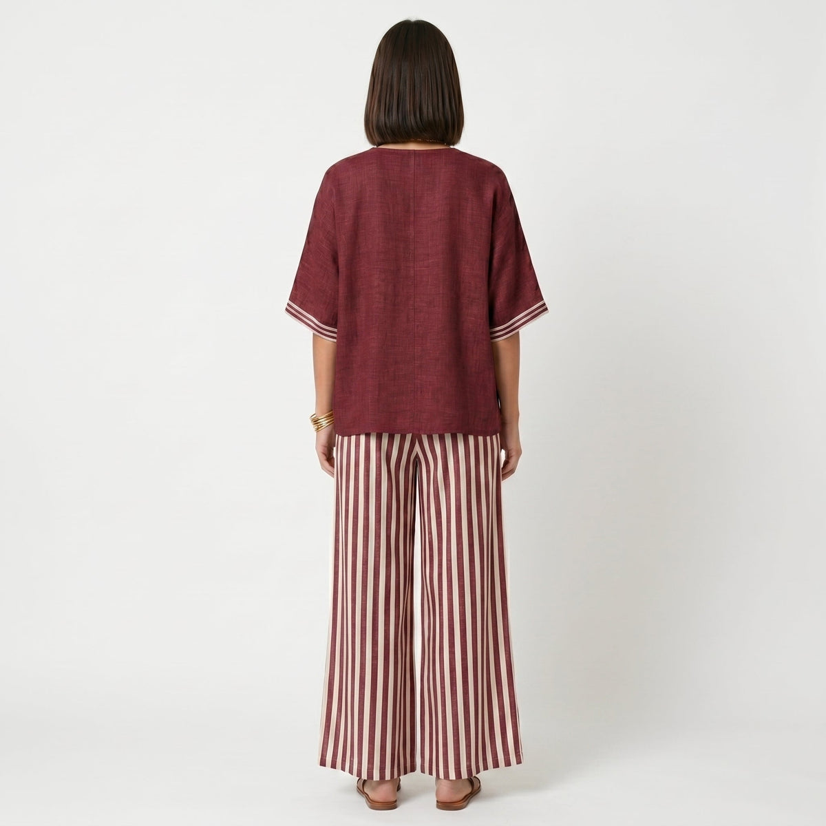 Clara - Completo Elegante in Lino con Tunica e Pantaloni a Righe per un Look Unico