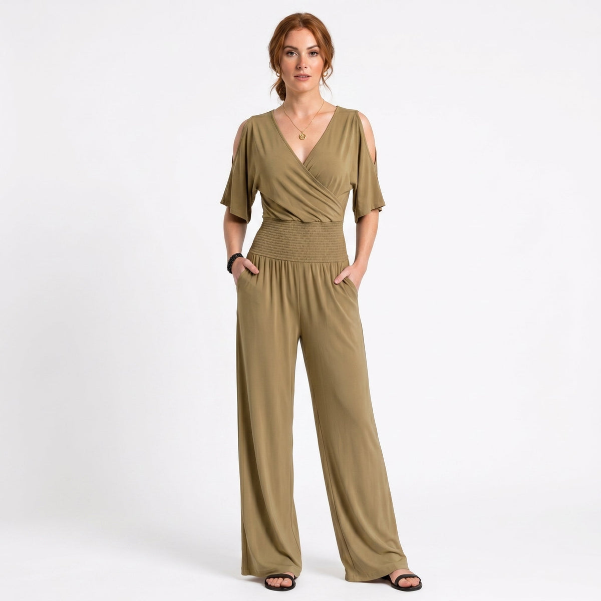 Beatriz - Tuta Fluida con Scollo Incrociato: Eleganza e Comfort per Ogni Occasione!